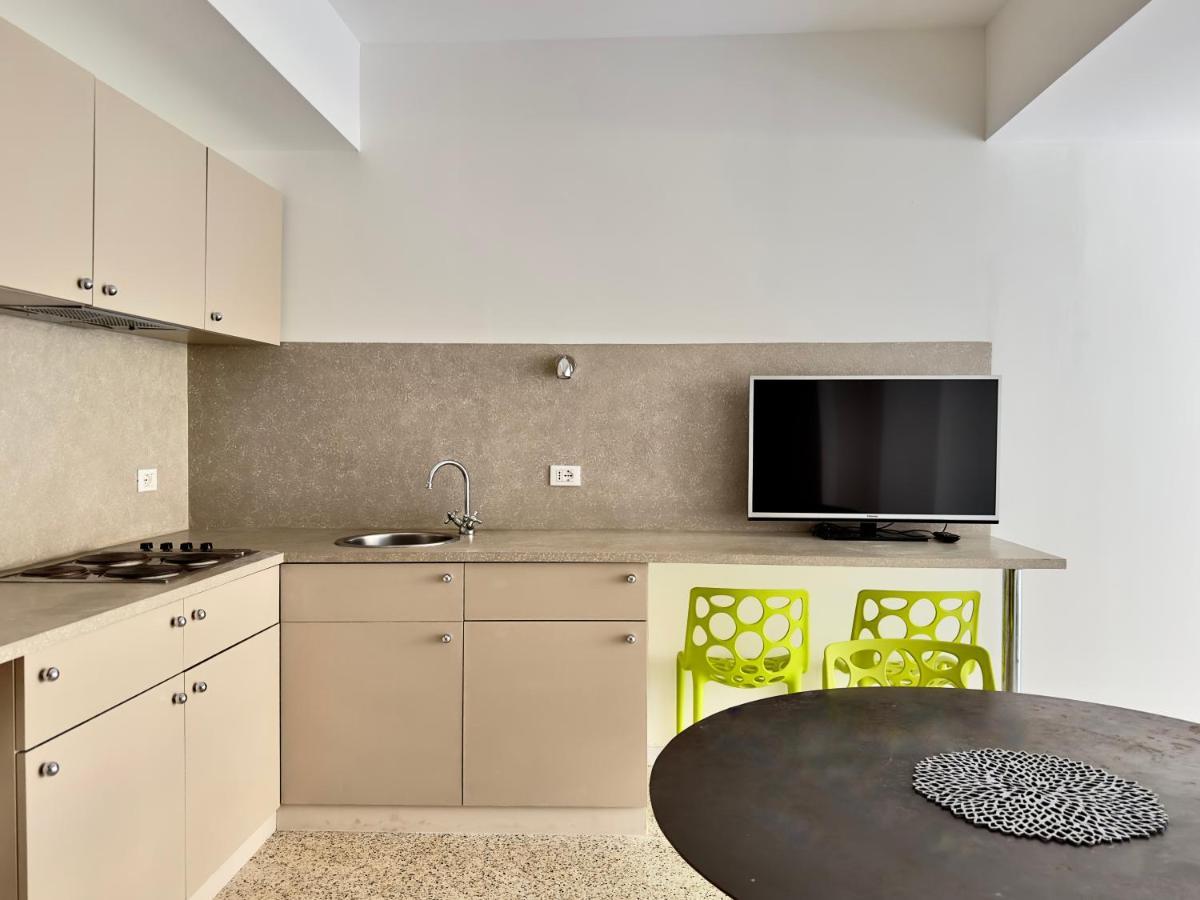 Grand Apartment Navigli Milan Exterior photo