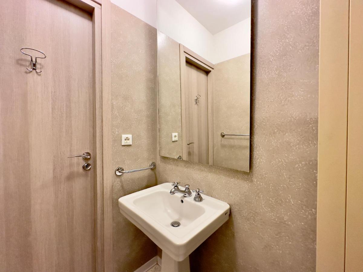 Grand Apartment Navigli Milan Exterior photo